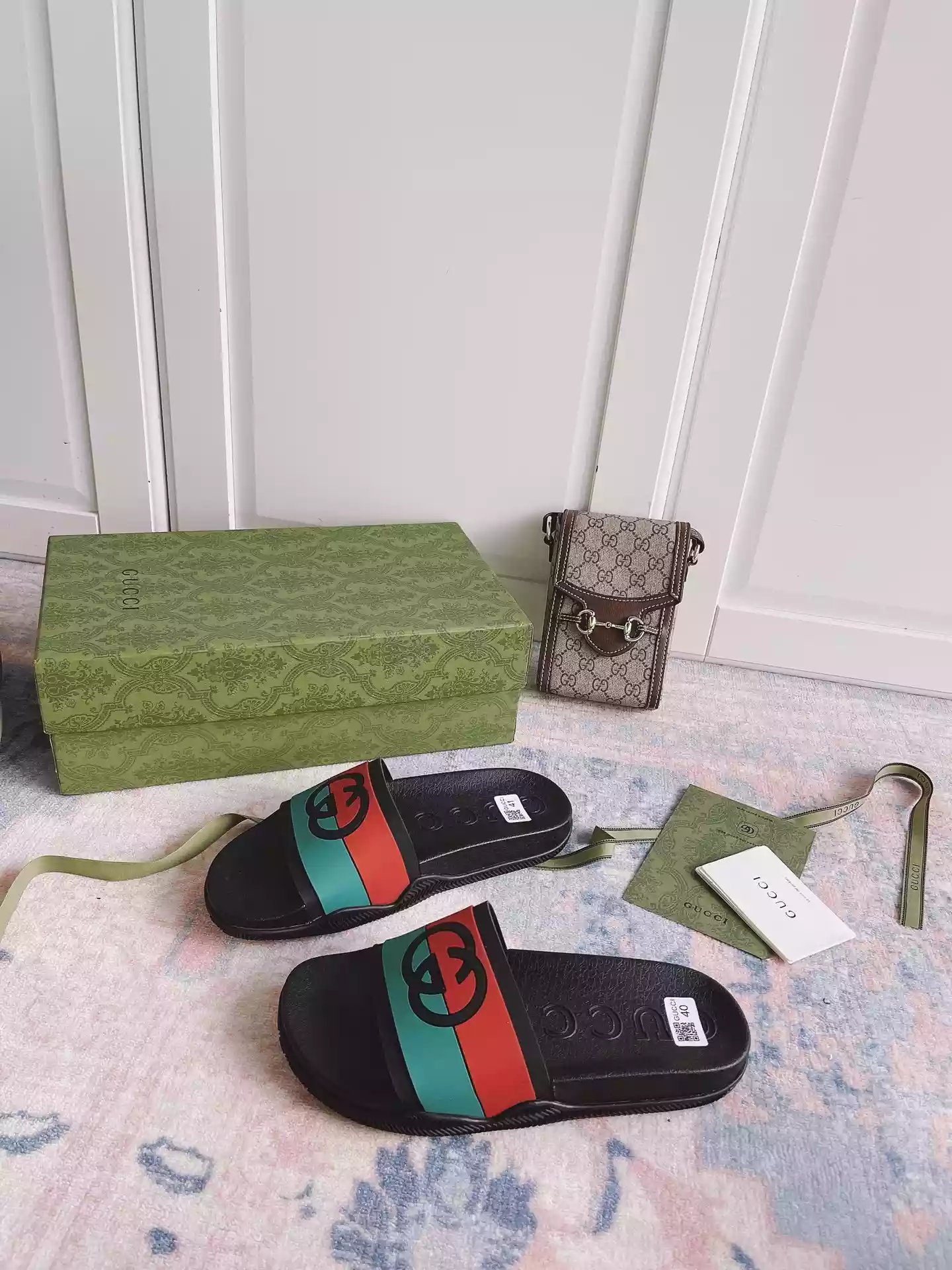 G*u*i slippers - sdg035