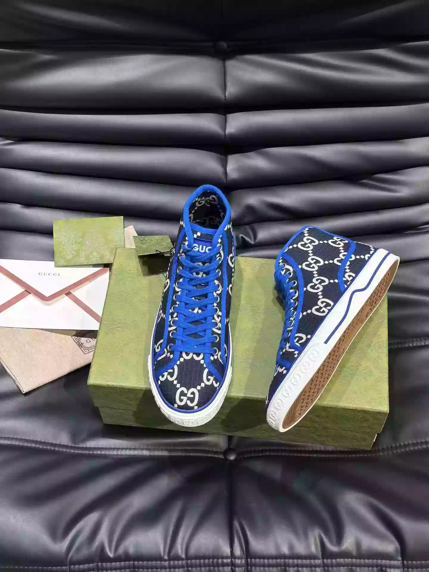 G*u*i tennis 1977 high-top shoes sneakers in black/blue - gc284