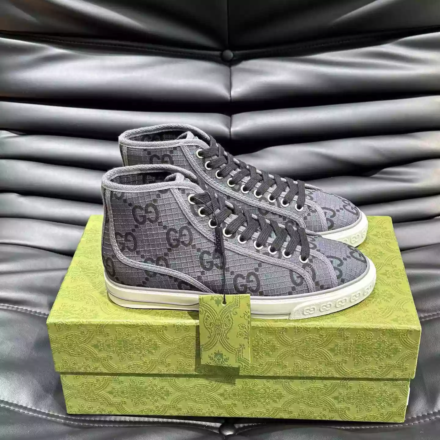 G*u*i tennis 1977 high-top shoes sneakers in black/dark gray - gc283