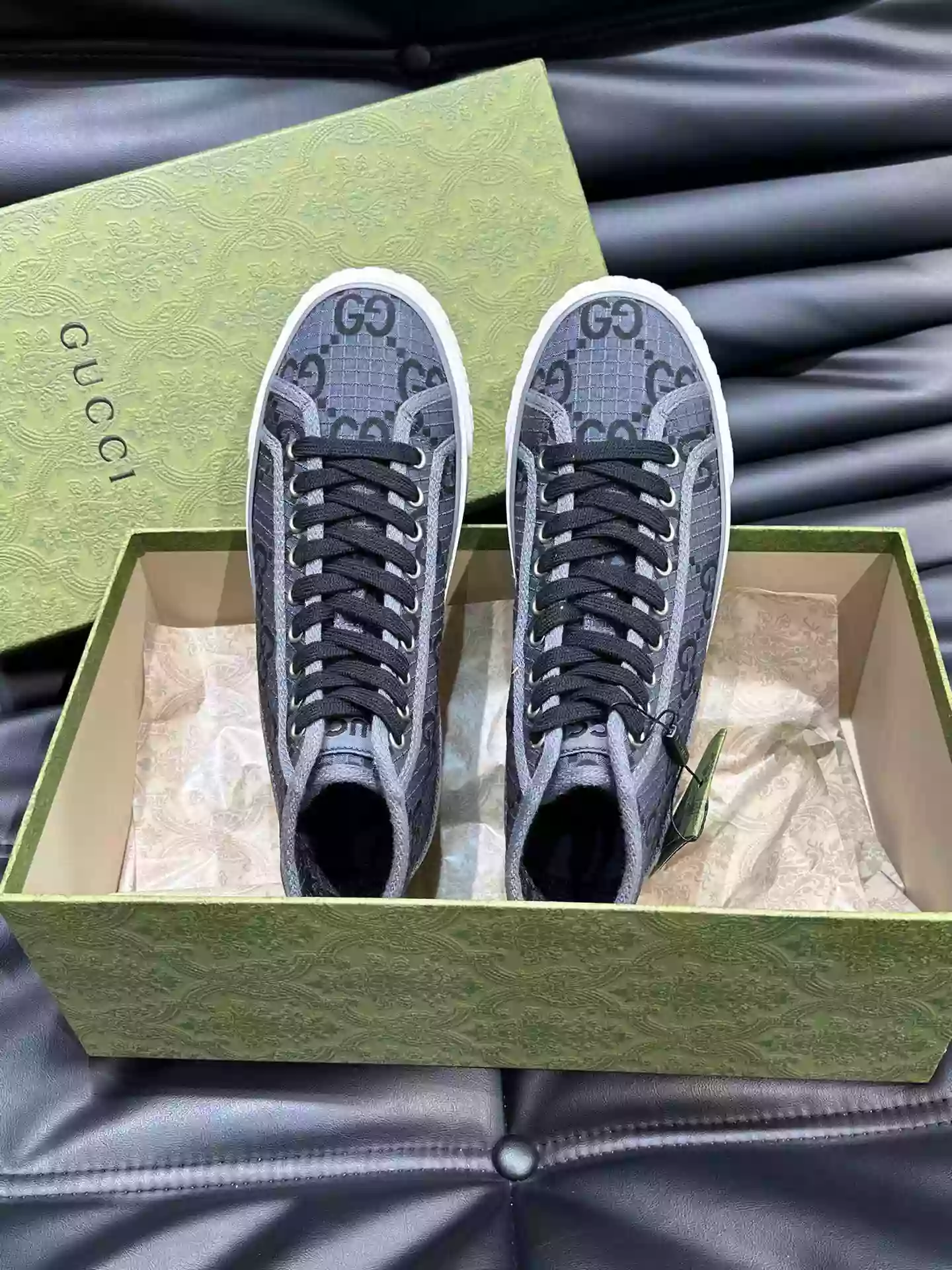 G*u*i tennis 1977 high-top shoes sneakers in black/dark gray - gc283