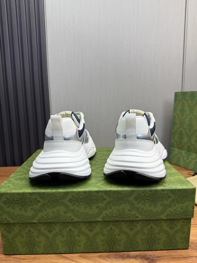 G*u*i sneaker - gc275