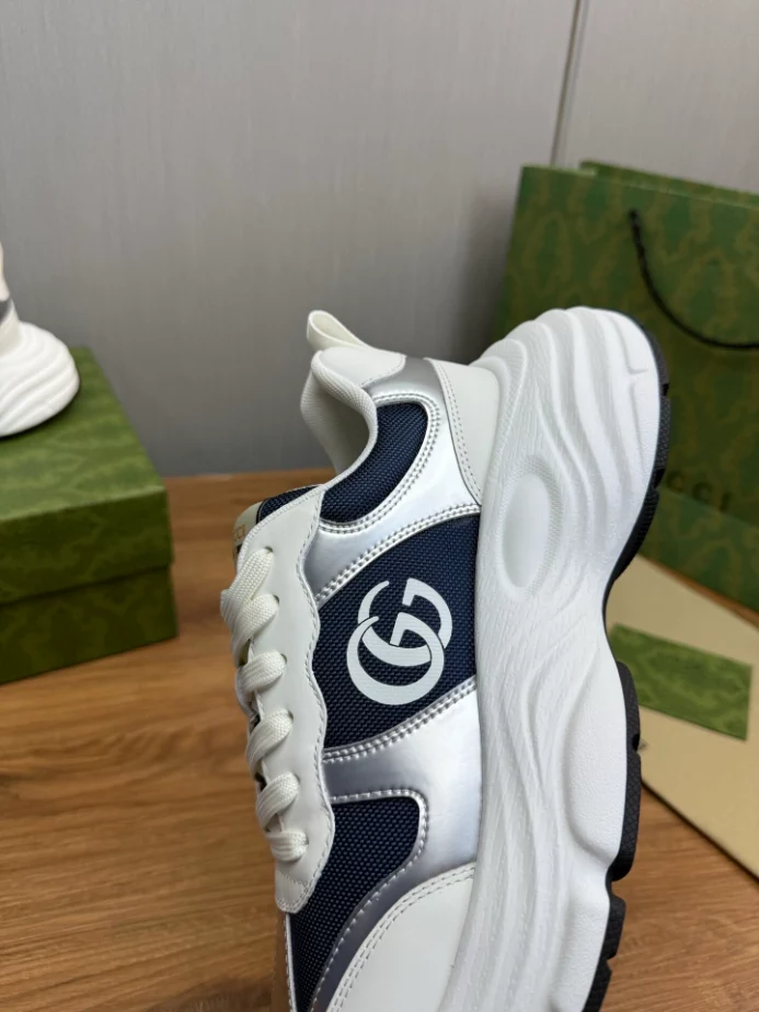 G*u*i sneaker - gc275