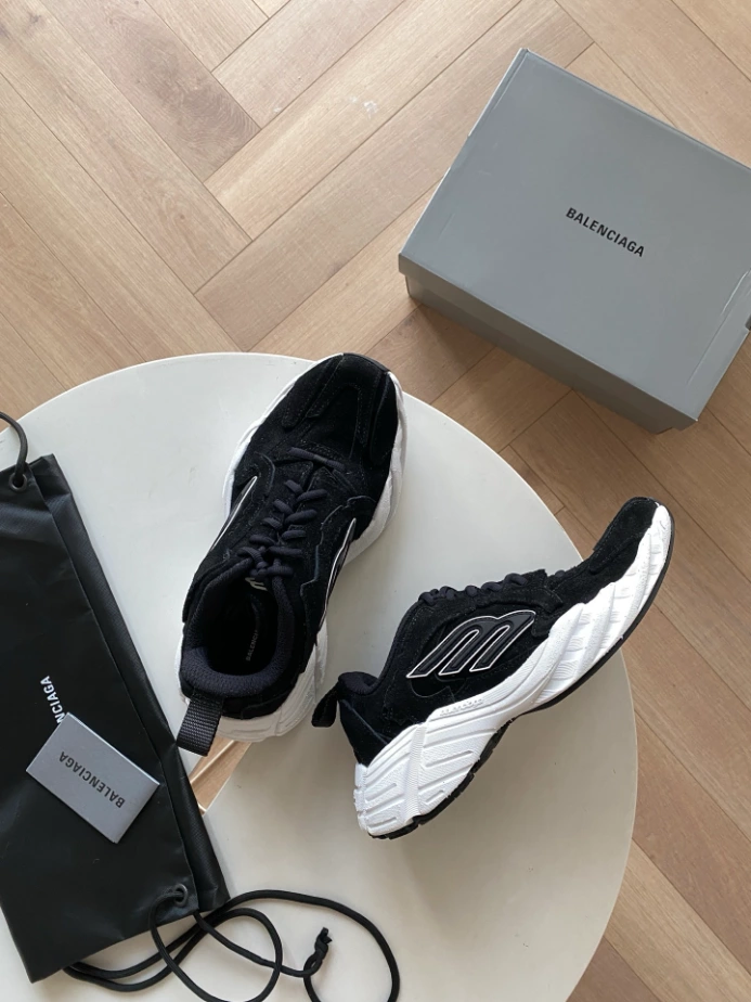 MEN'S MONDAY SHOE IN BLACK/WHITE - BB282